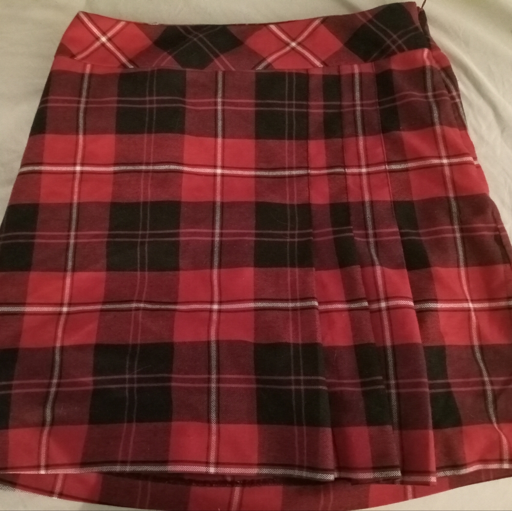 Knee length plaid skirt